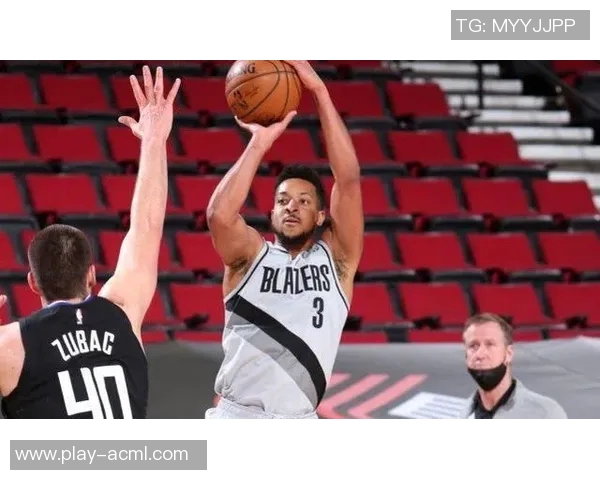 麦科勒姆高效表现助球队取得胜利15投6中罚球11中7贡献20分3篮板4助攻