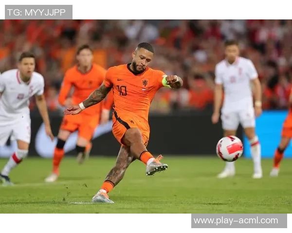 埃因霍温宣布卢克德容告别仪式球员荣登星光大道荣耀时刻